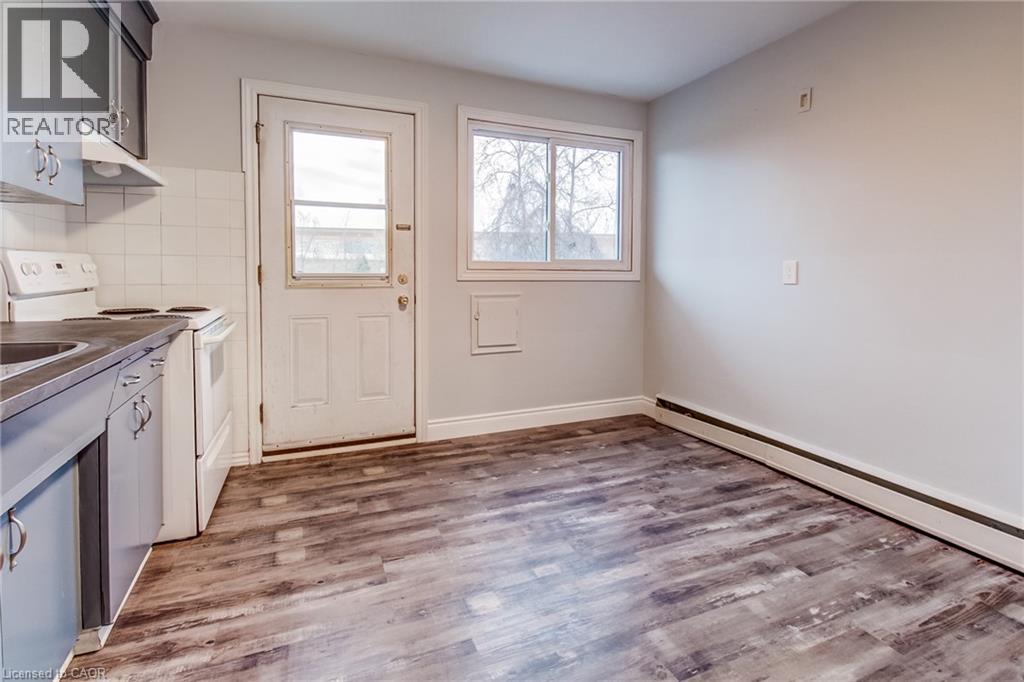 105 Dixon Street Property Photo 5