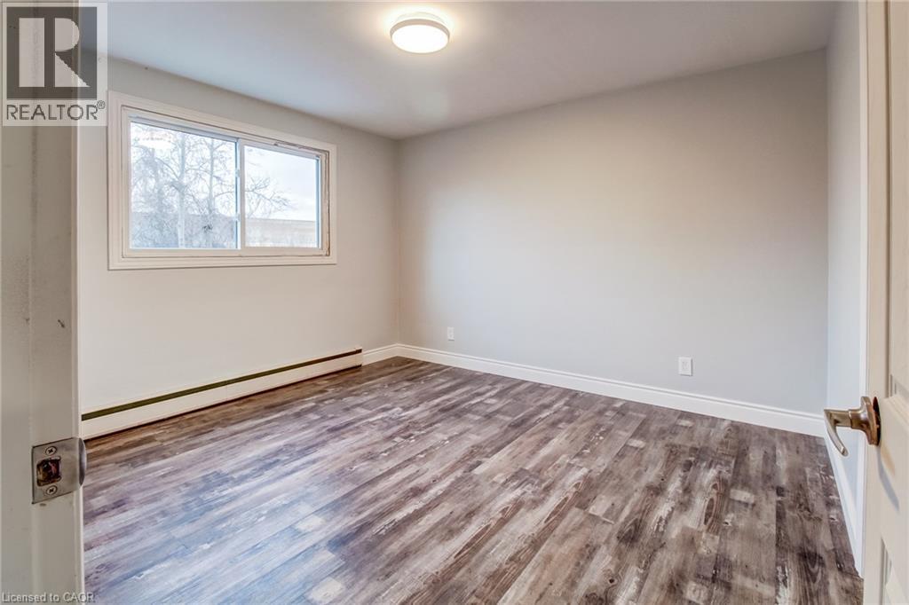 105 Dixon Street Property Photo 7