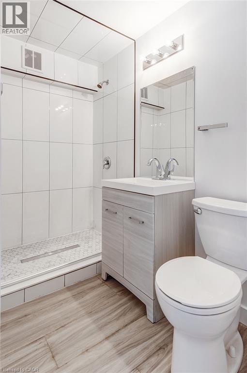 105 Dixon Street Property Photo 18