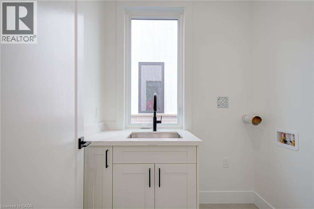 100 Clayton Street Property Photo 10