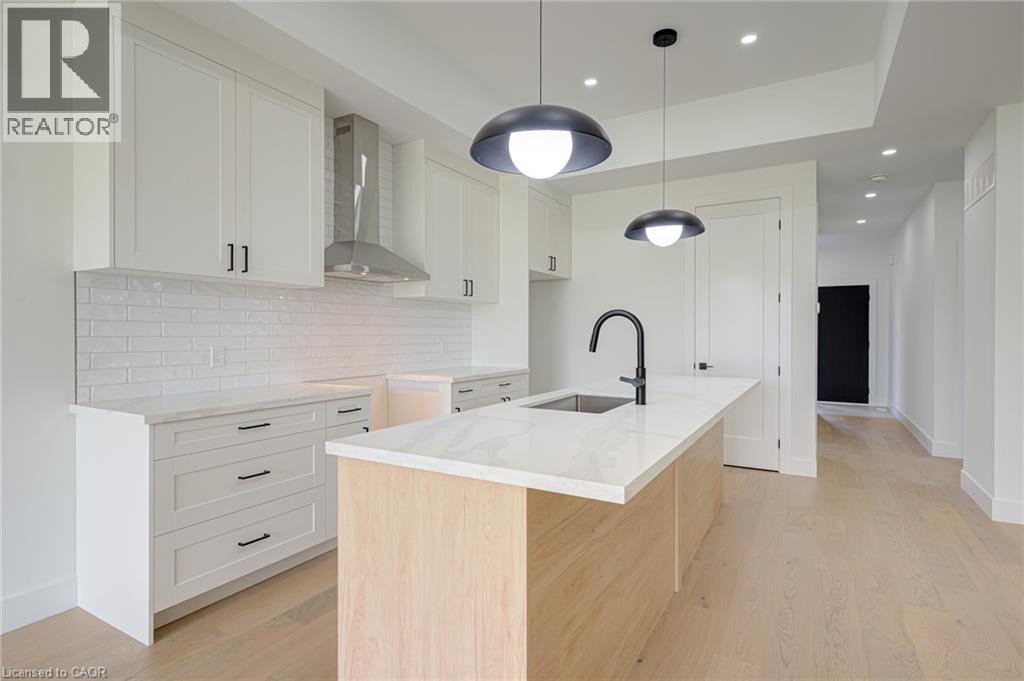 100 Clayton Street Property Photo 12