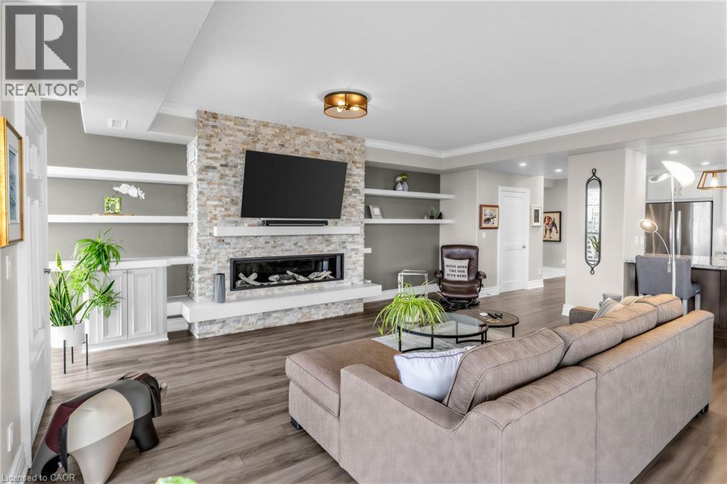 1477 Lakeshore Road Unit# Ph 1 Property Photo 8