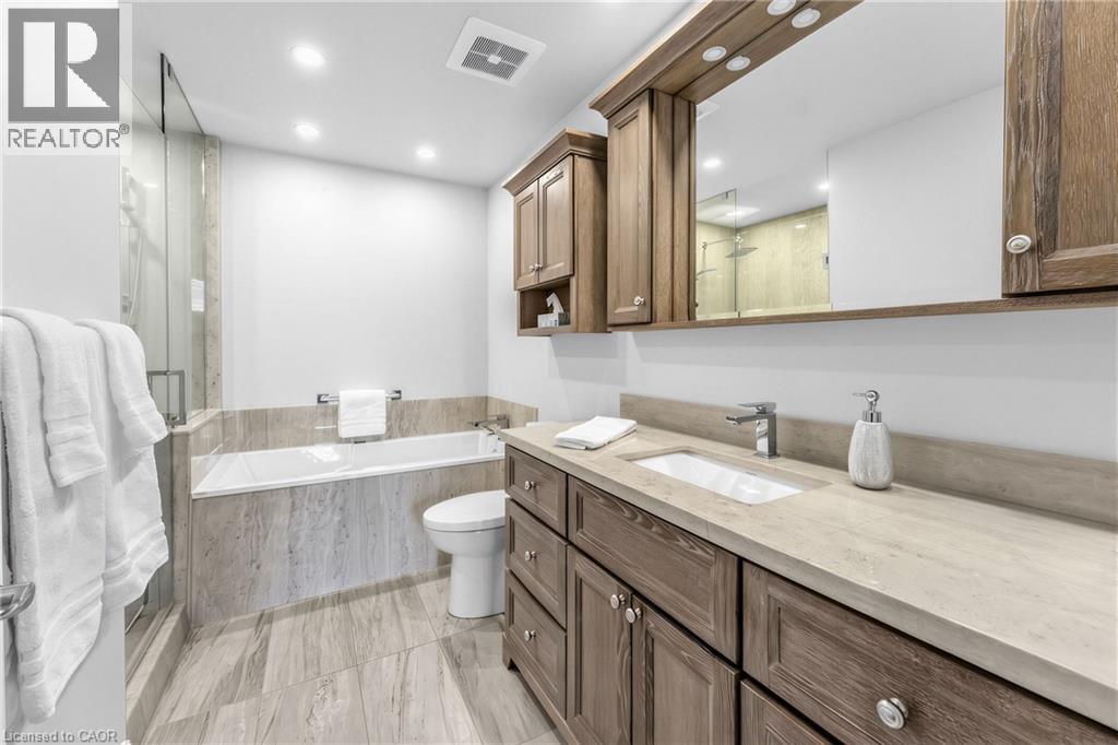 1477 Lakeshore Road Unit# Ph 1 Property Photo 22