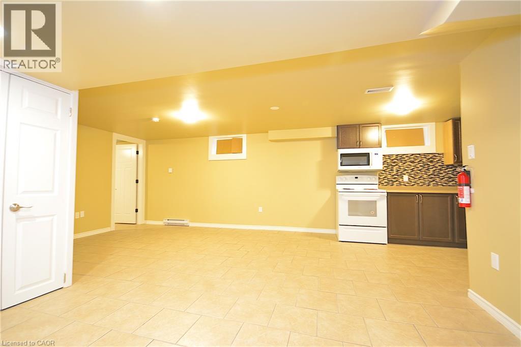 171 Rykert Street Unit# 2 Property Photo 4