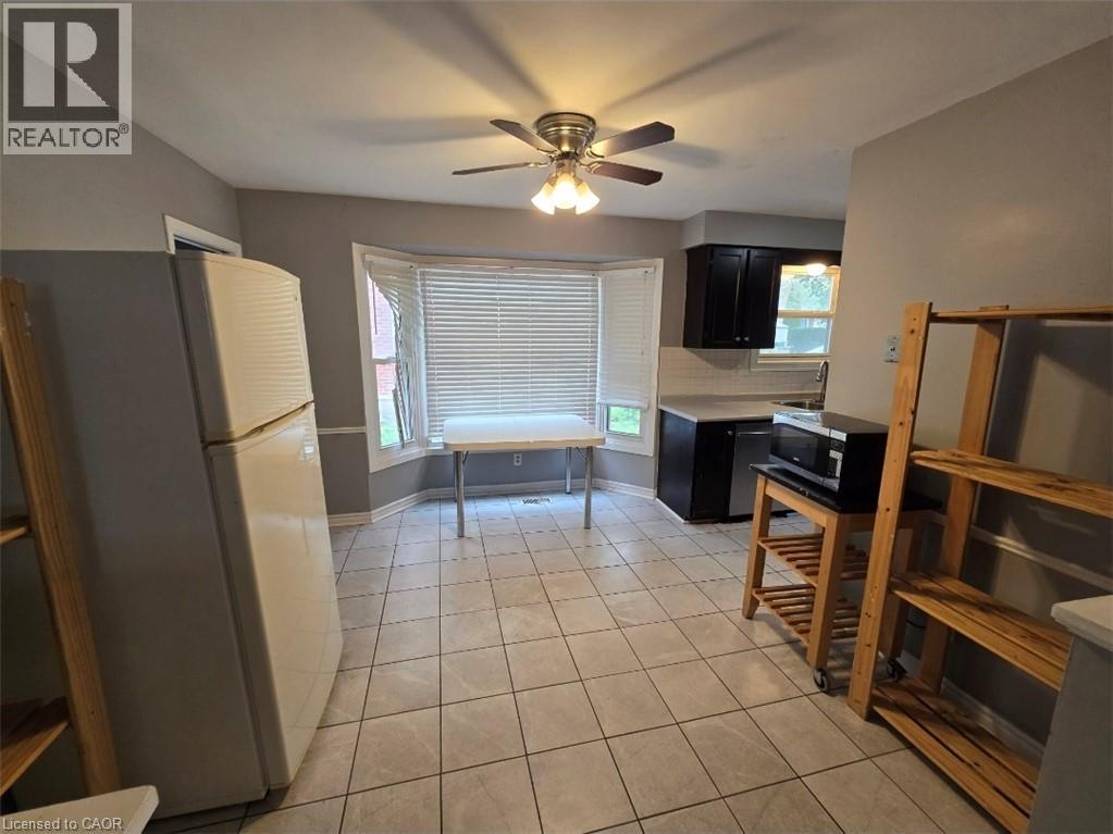 409 Castlegrove Place Property Photo 6