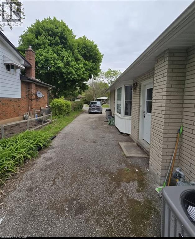 409 Castlegrove Place Property Photo 20