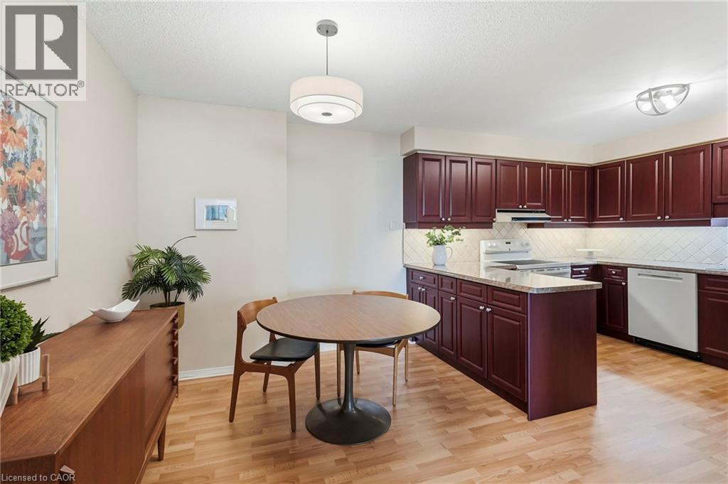 2199 Sixth Line Unit# 208 Property Photo 14