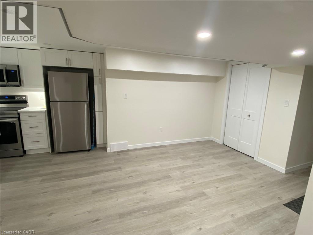 88 Henry Street Unit# 2nd Unit Property Photo 6
