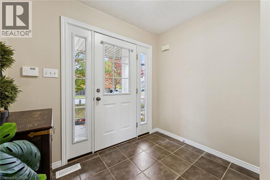 8 Walker Way Property Photo 6