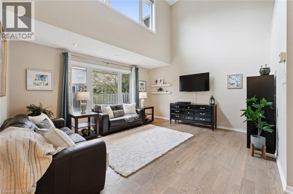 8 Walker Way Property Photo 7