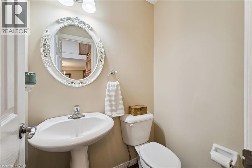 8 Walker Way Property Photo 17