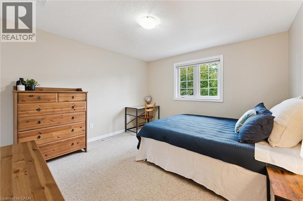 8 Walker Way Property Photo 18
