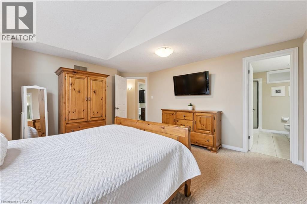 8 Walker Way Property Photo 25