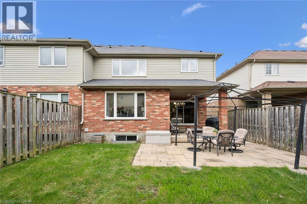 8 Walker Way Property Photo 39