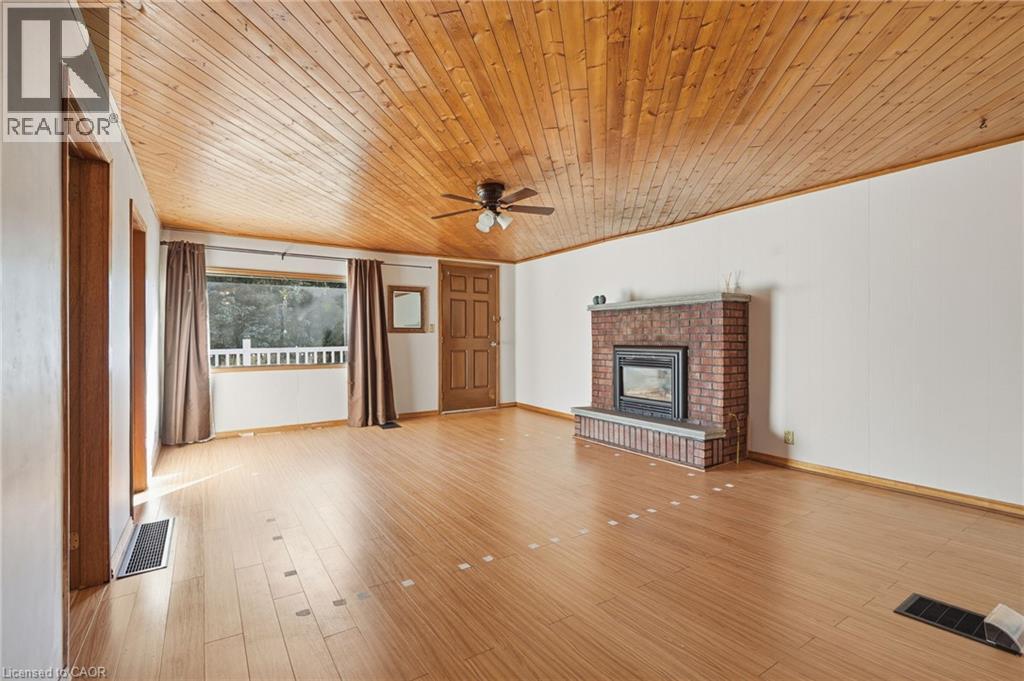 9943 Ort Road Property Photo 4
