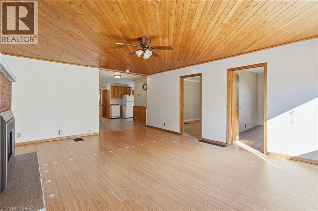 9943 Ort Road Property Photo 5