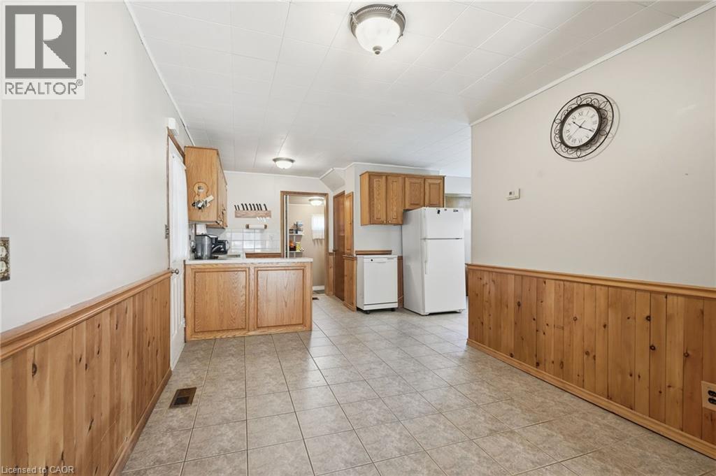 9943 Ort Road Property Photo 6
