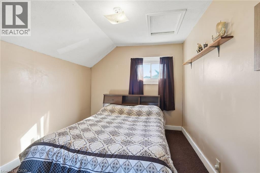 9943 Ort Road Property Photo 11