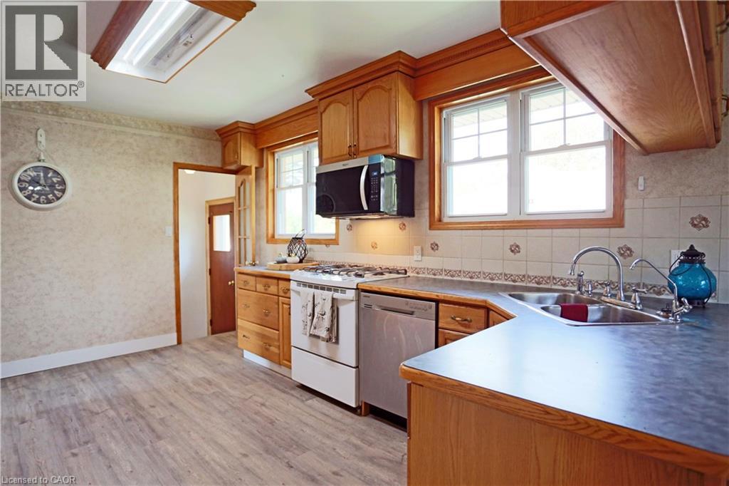 18 Waldau Crescent Property Photo 11