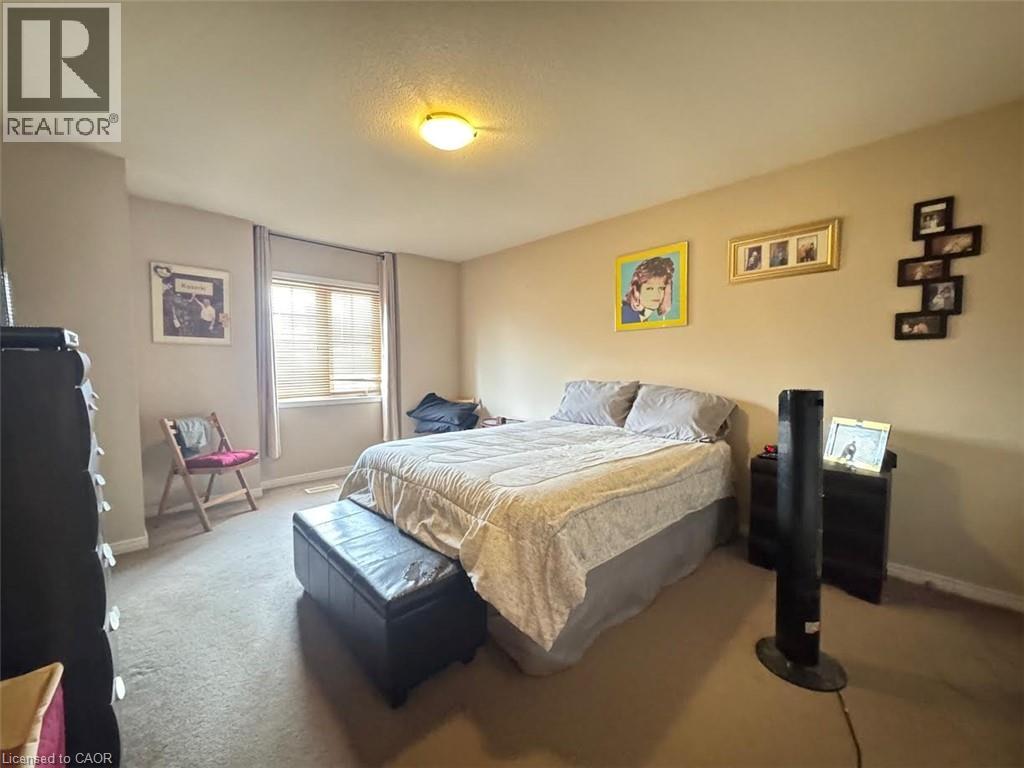 200 Maitland Street Property Photo 8