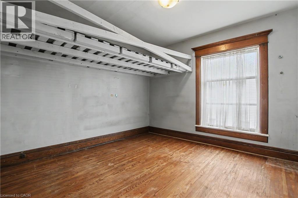 437 Garden Street Property Photo 15