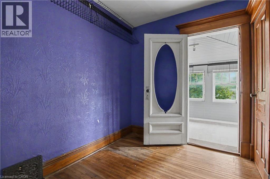 437 Garden Street Property Photo 16