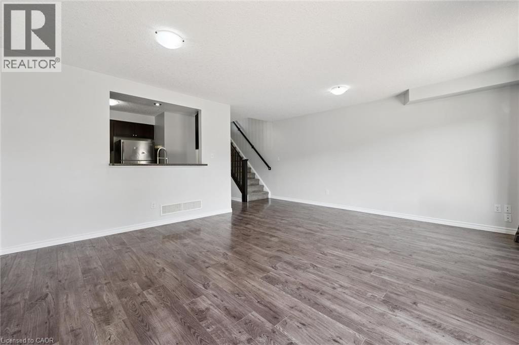959 Zeller Crescent Property Photo 11