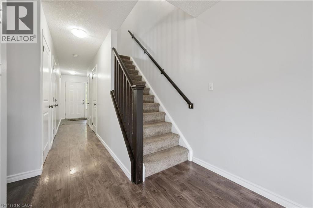 959 Zeller Crescent Property Photo 18