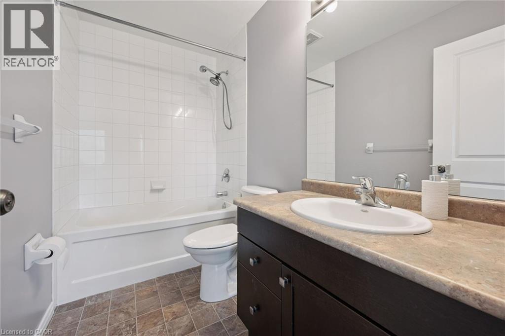 959 Zeller Crescent Property Photo 25