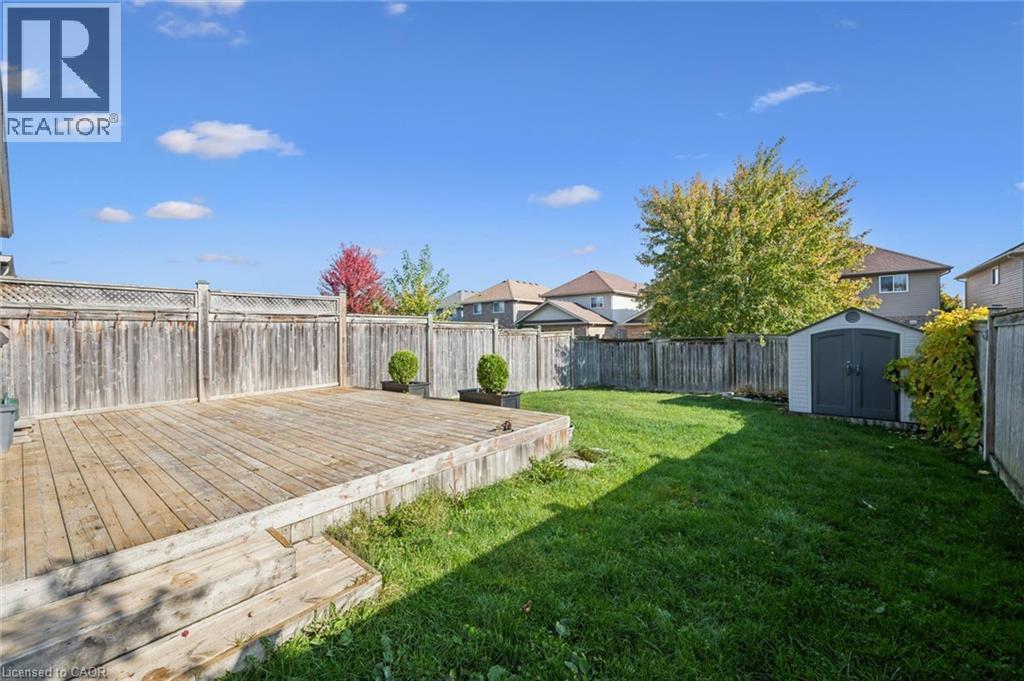 959 Zeller Crescent Property Photo 35
