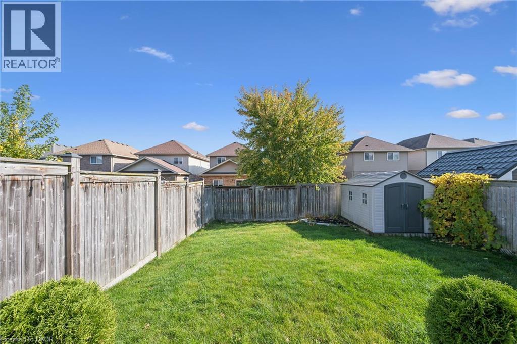 959 Zeller Crescent Property Photo 36