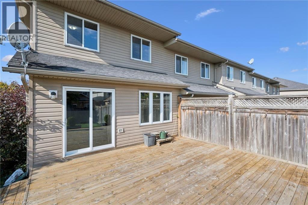 959 Zeller Crescent Property Photo 39