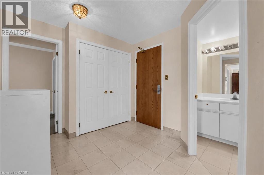 67 Caroline Street S Unit# 203 Property Photo 26