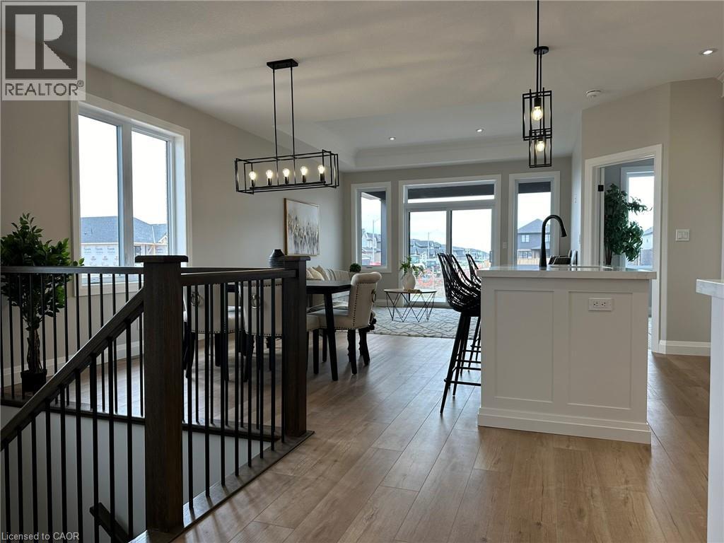 183 Craddock Boulevard Property Photo 3
