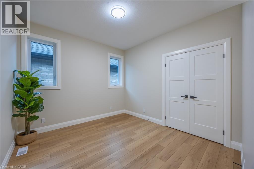 88 Craddock Boulevard Property Photo 18