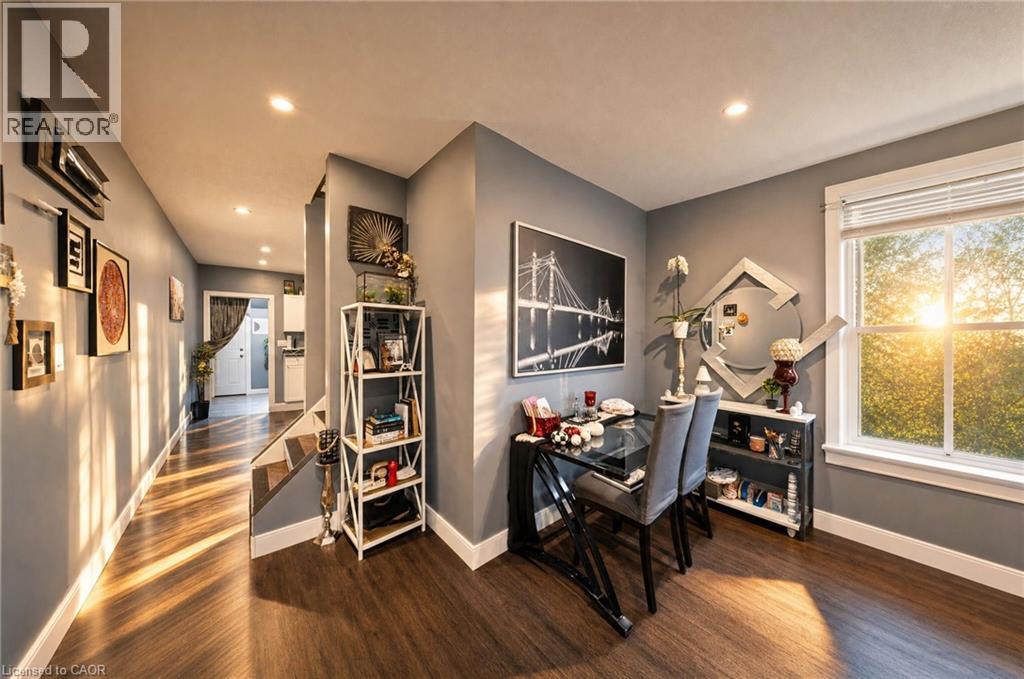 139 Superior Street Property Photo 6
