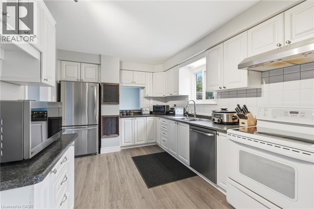 20 Mansfield Street Property Photo 10