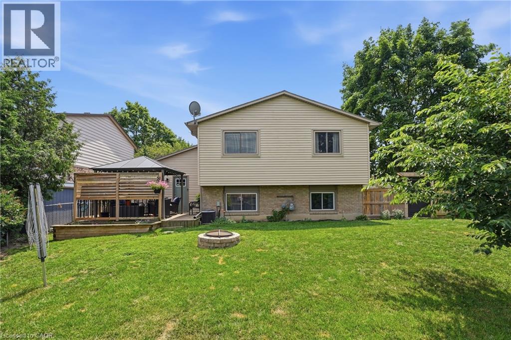 72 Crestlynn Crescent Property Photo 35