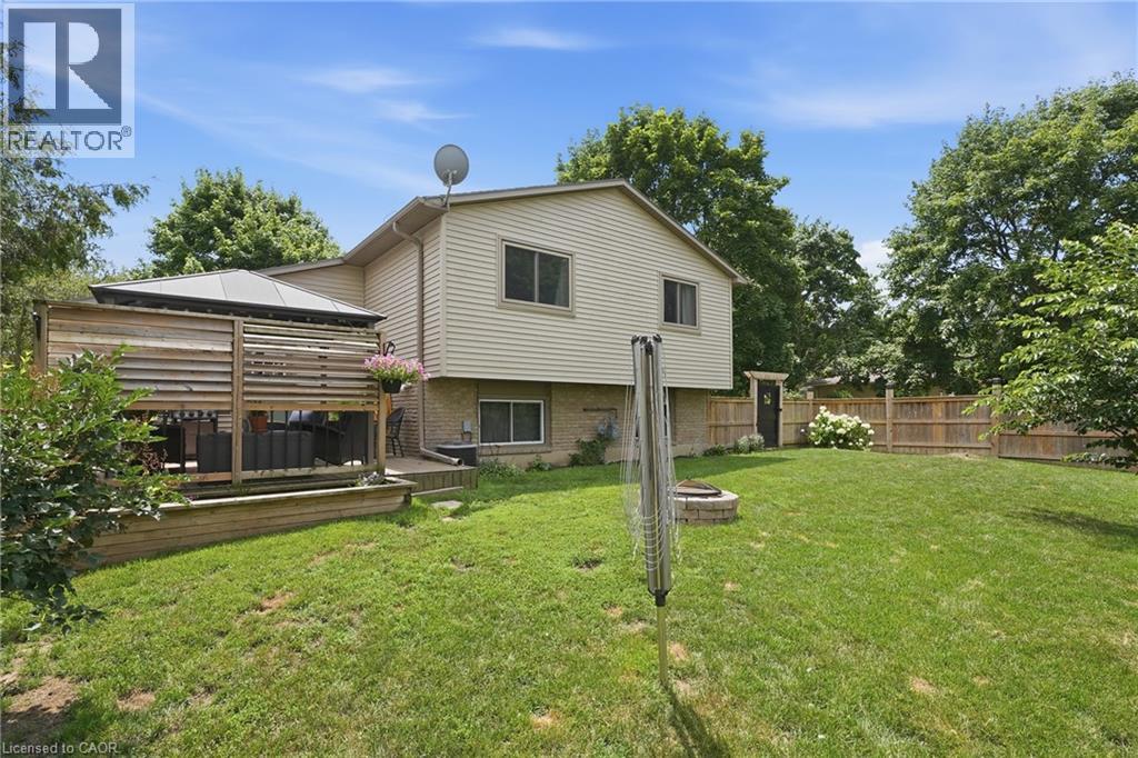 72 Crestlynn Crescent Property Photo 36