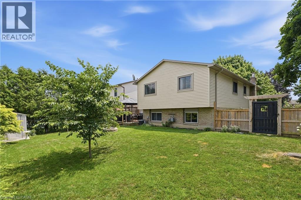 72 Crestlynn Crescent Property Photo 37