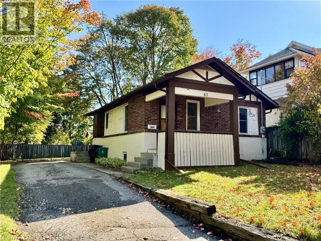 87 Allen Street W Property Photo 1