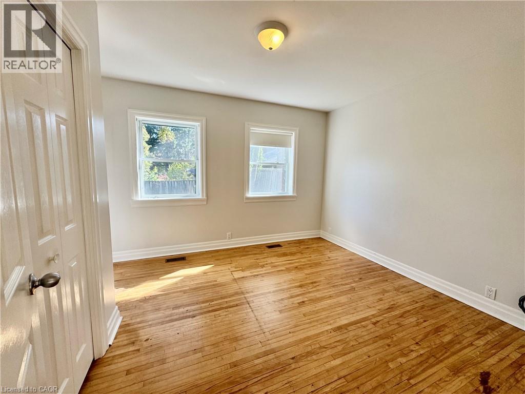 87 Allen Street W Property Photo 7