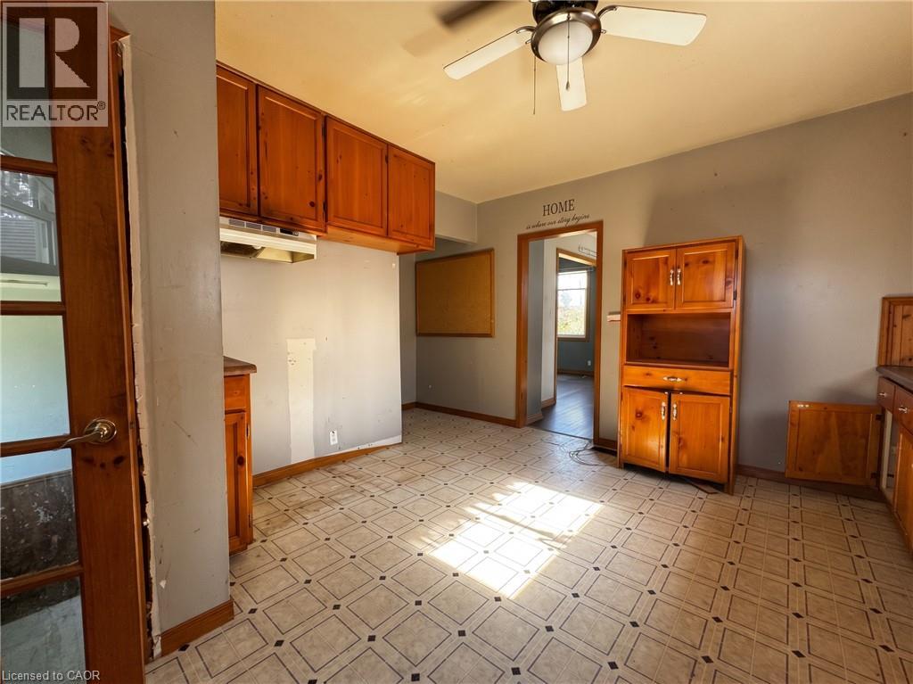 233 Talbot Street Property Photo 4
