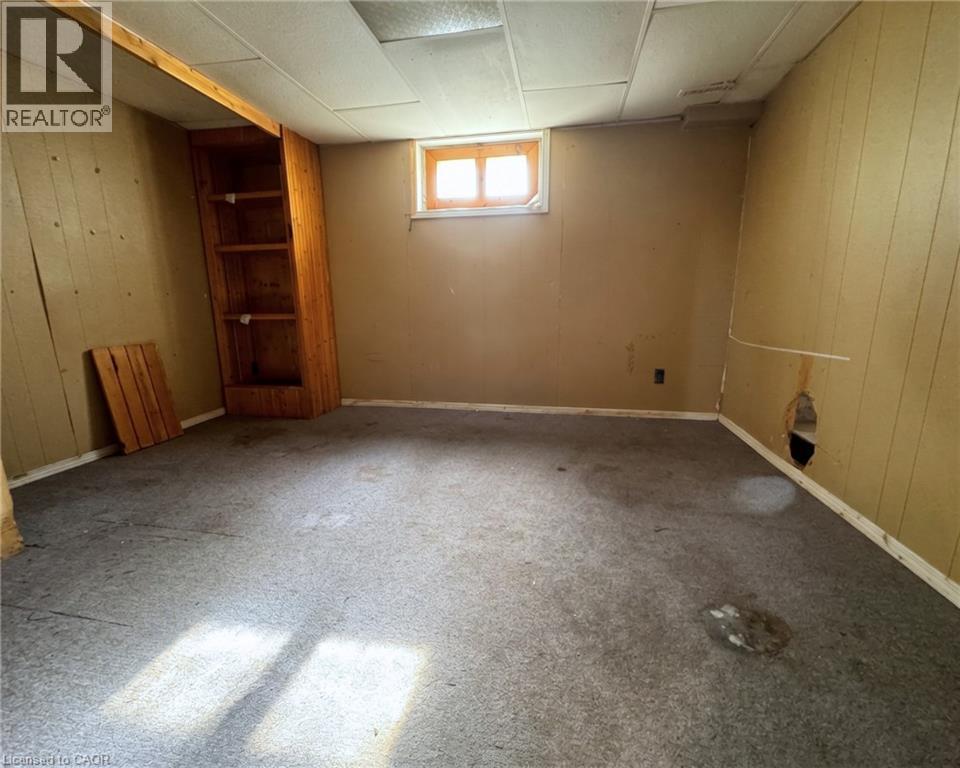 233 Talbot Street Property Photo 16