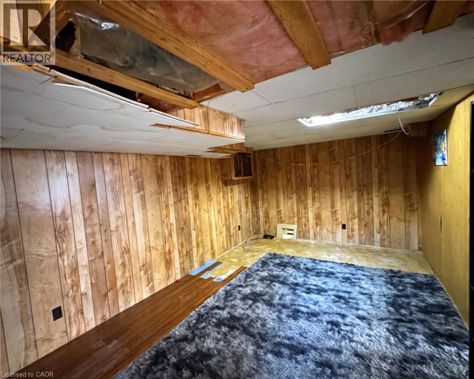233 Talbot Street Property Photo 17