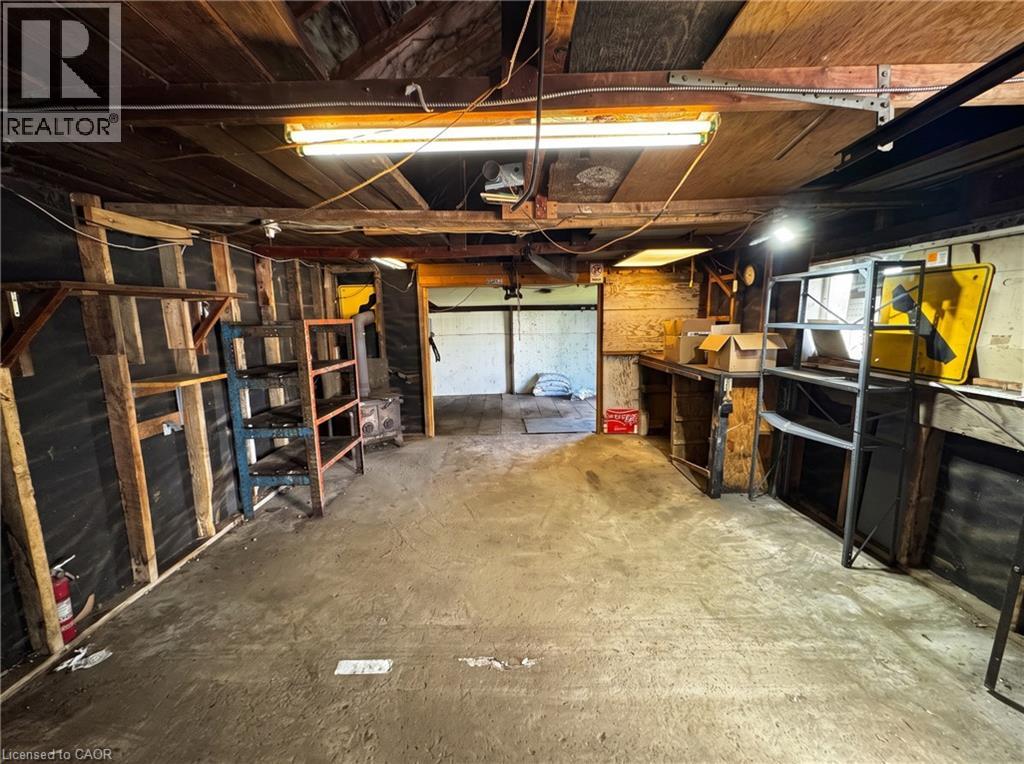 233 Talbot Street Property Photo 21