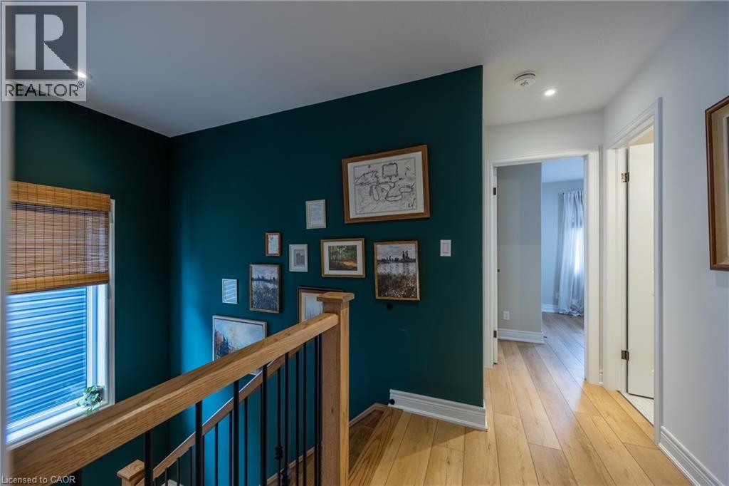 151 Lafayette Street E Property Photo 14