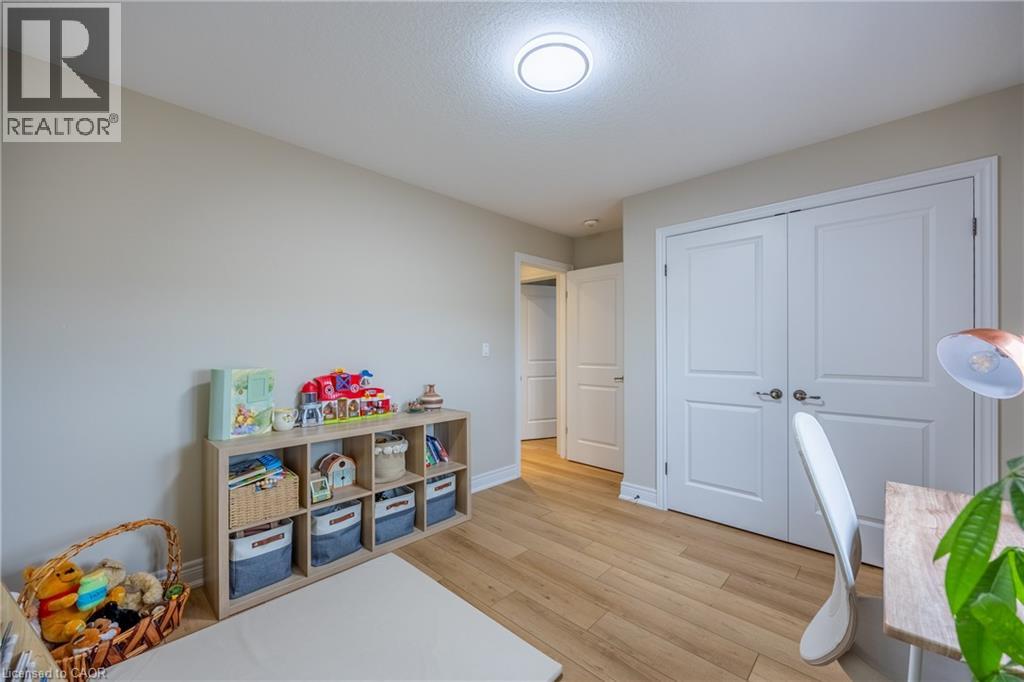 151 Lafayette Street E Property Photo 17