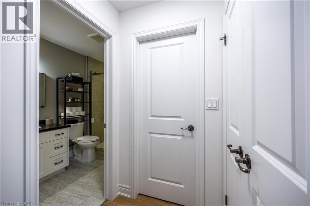 151 Lafayette Street E Property Photo 22