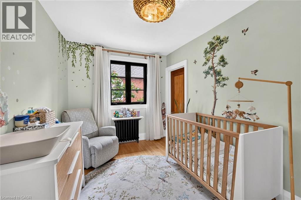 233 Rosemount Avenue Property Photo 16